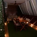 아파트 Pantelia Luxmax Experience 루트라키