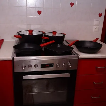 Pantelia Luxmax Experience 아파트 루트라키