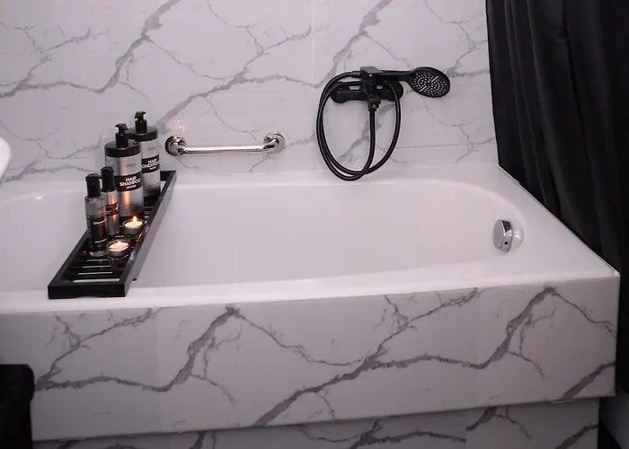 Pantelia Luxmax Experience Apartament *